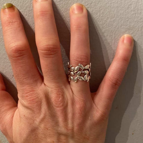 COPY - Paloma Picasso Tiffany & Co. Olive Leaf Band Ring - Picture 12 of 14